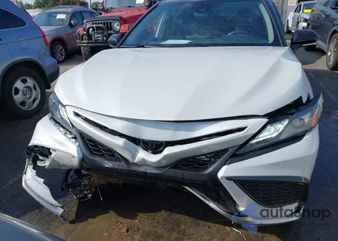 2021 Toyota Camry Xse z USA, uszkodzony, nr VIN 4T1K61AK0MU463022